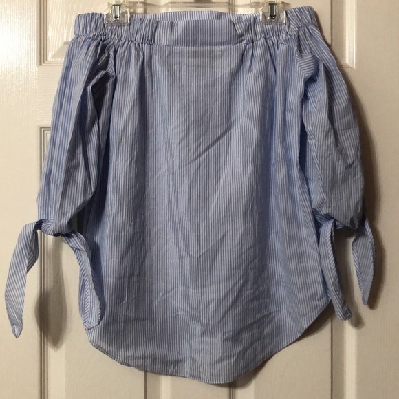 IRIS Blue Stripe Off The Shoulder Top  NWT - Picture 2 of 9